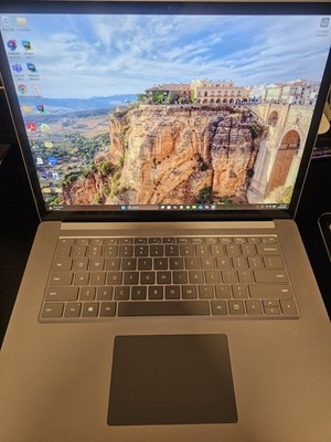 Microsoft Surface Laptop 4 15'' Touchscreen, AMD Ryzen 7 4980U, 8GB RAM, 256GB