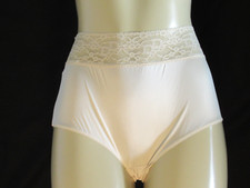 Christian Dior Intimates Vintage LOGO Lace full nylon Panties Size 5 Small