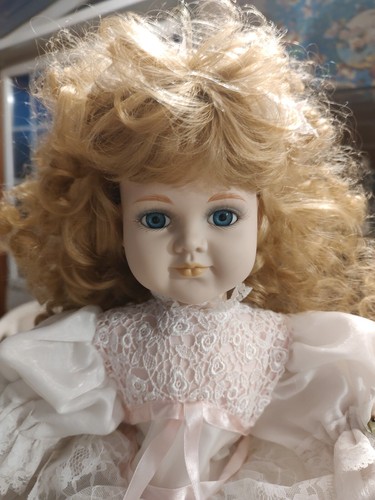 Winter Tale" Doll_porcelain doll - Bild 3 von 6