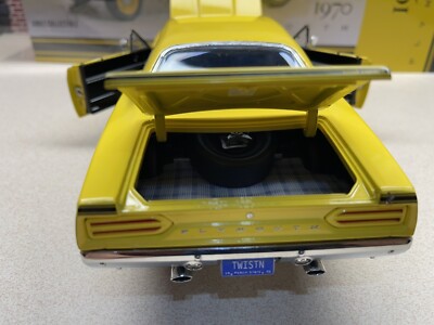 1/18 GMP 1970 ROAD RUNNER YELLOW LEMON TWIST BLEMISHED #0281 See