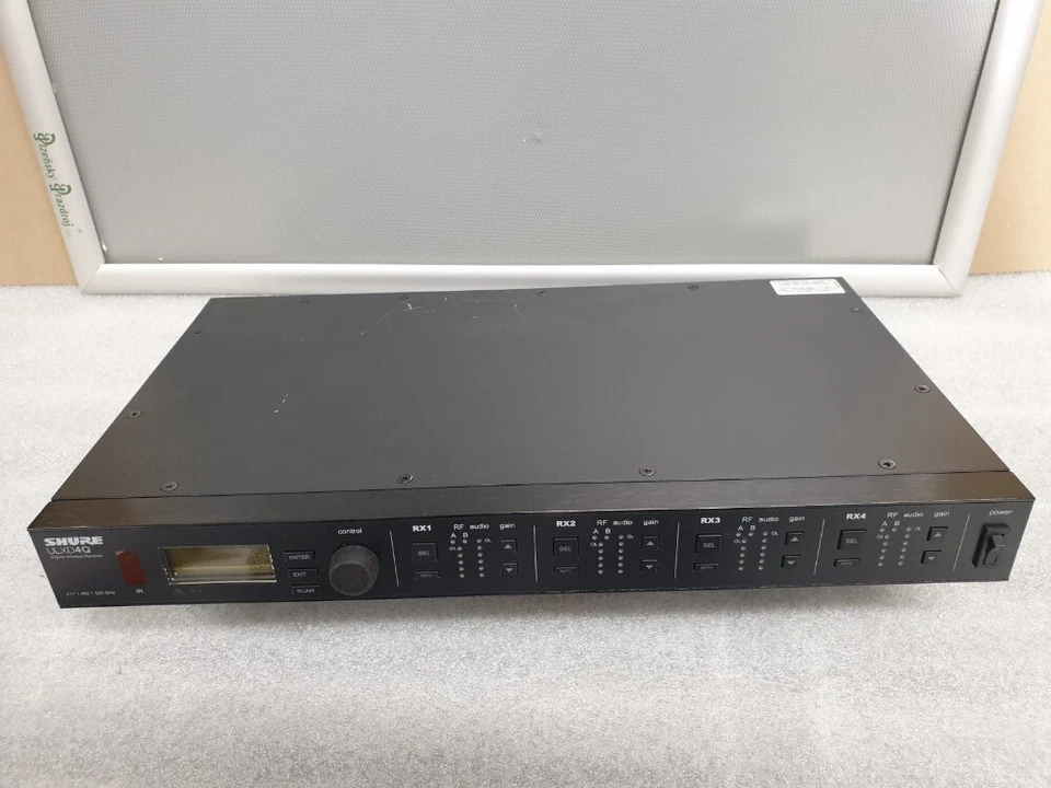 Shure ULXD4Q 4 FACH FUNKSTRECKE 4 x ULXD2 Handheld SM58 & Beta87a 1492-1525Ghz - Bild 2 von 4