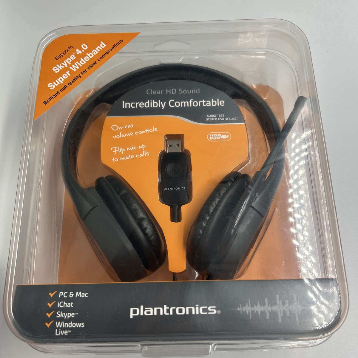 995 Wireless Audio 995 Plantronics 995 Review USB Charging Cable