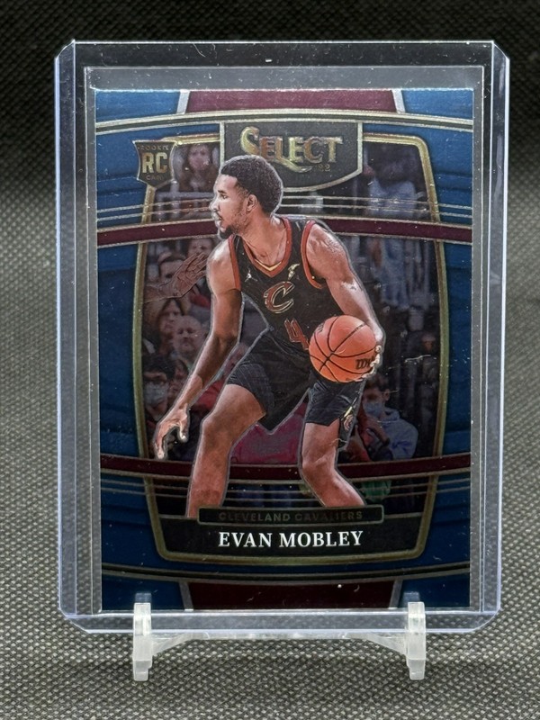 2021-22 Panini Select #5 Evan Mobley Blue Retail Base RC