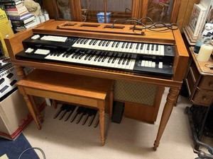 Vintage Conn Organ W/ Bench & Bass Pedals, Works !