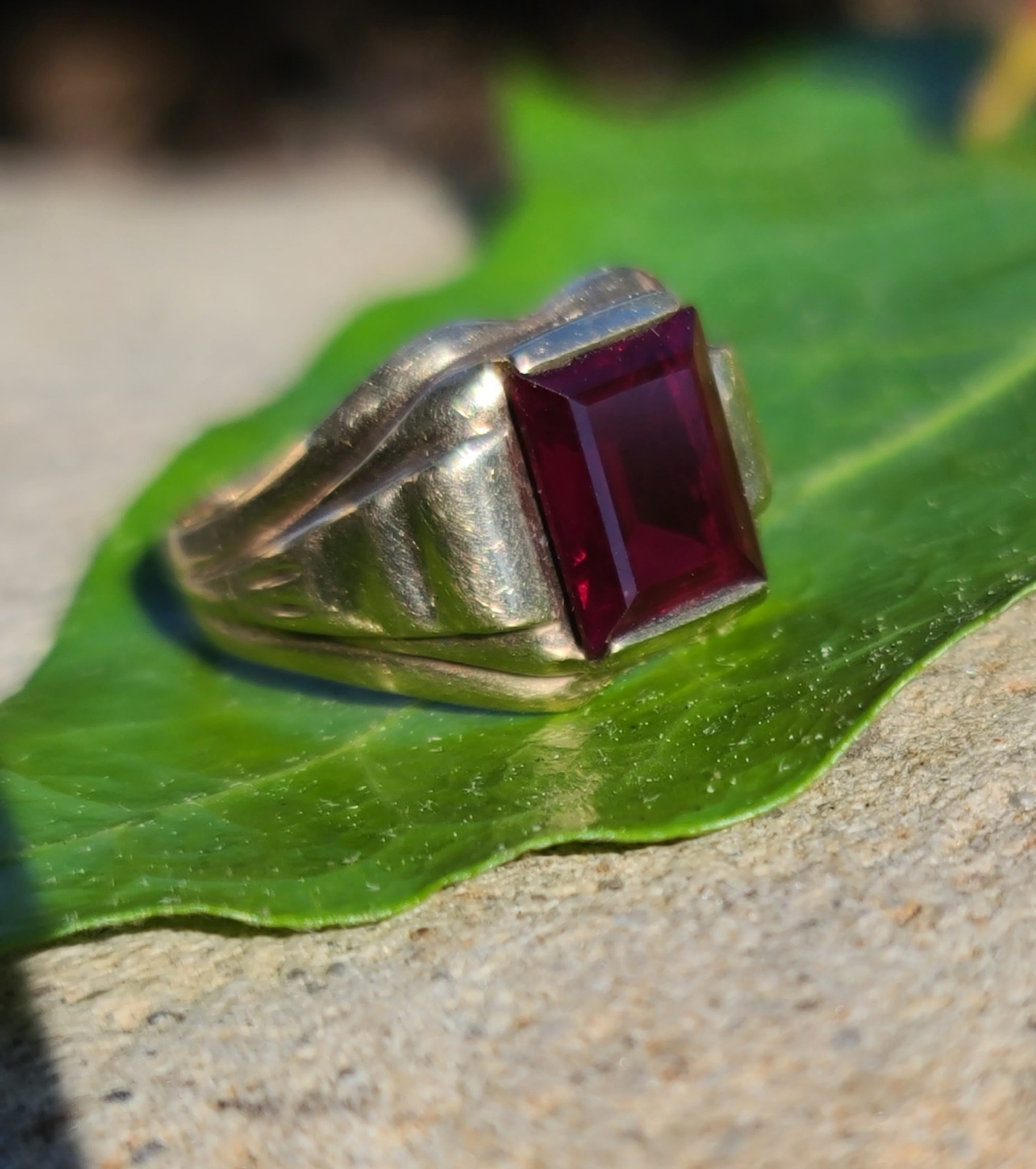 Vintage 10k Solid Yellow Gold Red Ruby Ring 4.75s… - image 5