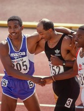 Renaldo Nehemiah Greg Foster (black uniform celebrate after the 11- Old Photo 1
