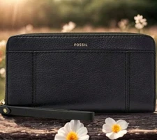 Fossil Jori RFID  Leather Wristlet NWT $88