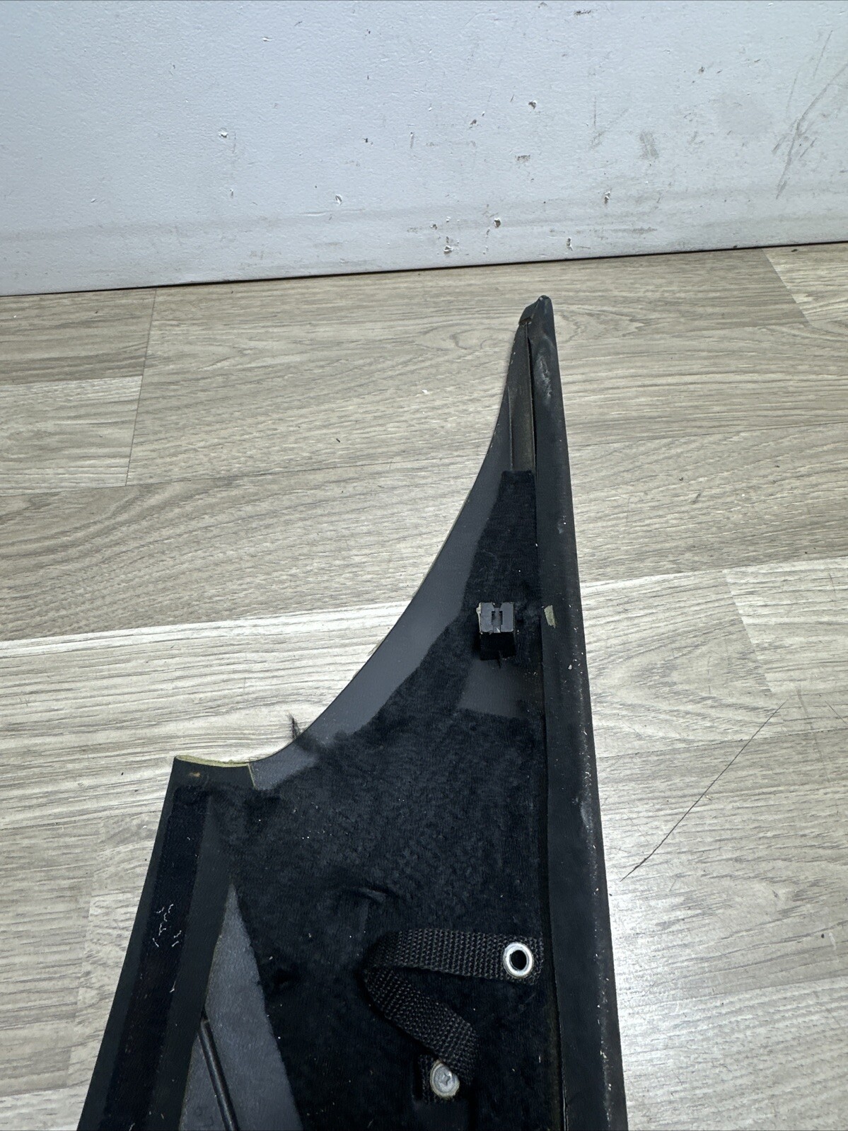04-12 Maserati Quattroporte M139 Rear Right Side Lower C Pillar Panel Black OEM
