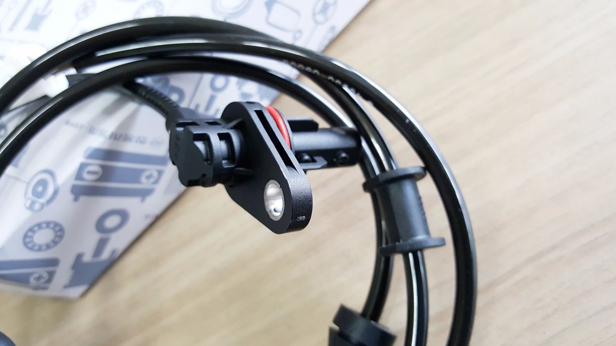 Rear ABS Wheel Speed Sensor Ssangyong Rexton 2008/06+ Rear ABS Wheel Speed Sensor Ssangyong Rexton 2008/06+