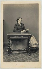 CDV 1860-70 J. de Parada, Bordeaux. Jeune femme élégante lisant. Table Henri II.