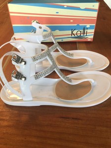summer sandals size 11