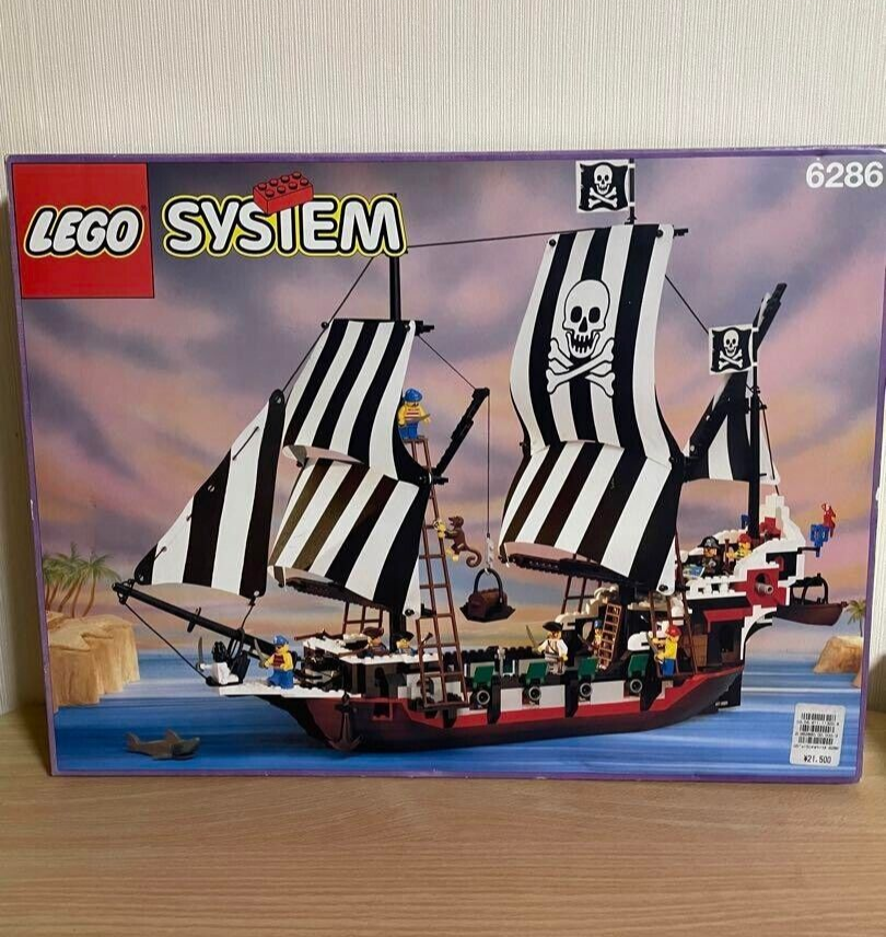 1993 Lego Pirates 6286 Skull's Eye Schooner Ships In