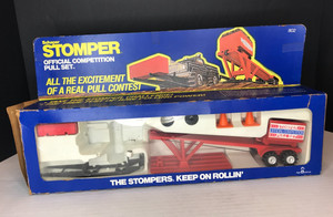 VINTAGE Schaper STOMPERS Official Competition PULL SET w/Sled & Org Box No Truck