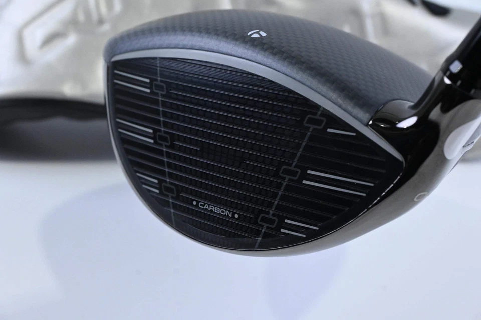 Taylormade Qi35 Max Lite Driver / 12 Degree / Senior Flex Vanquish 4 Shaft - Image 4 of 4
