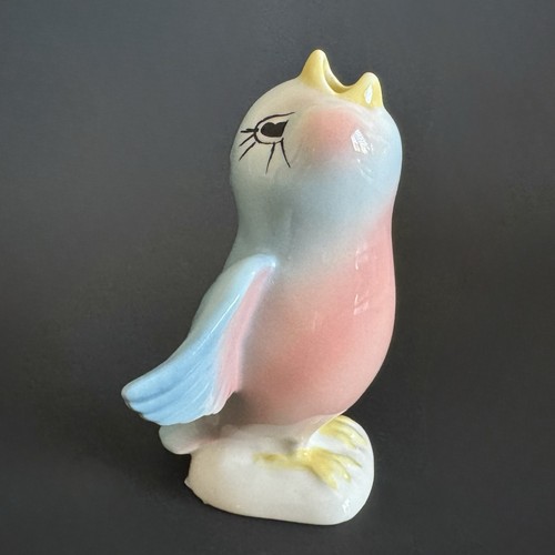 Vintage Seasons of Cannon Falls Bluebird with Outstretched Wings Pie Bird/Vent