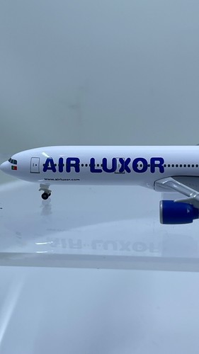 Herpa Wings 1:500 Air Luxor Airlines Airbus A330-300 Aircraft Reg#CS-TMT 514804 - Picture 15 of 17