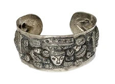 VINTAGE SANBORNS STERLING AZTEC MOTIF WIDE CUFF BRACELET