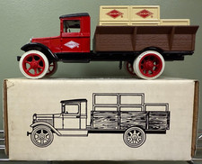 ERTL Diamond 1931 Hawkeye Crate Truck Die Cast Coin Bank