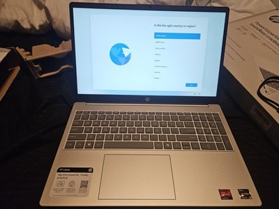 HP 15.6'' Full HD IPS Touchscreen Laptop
