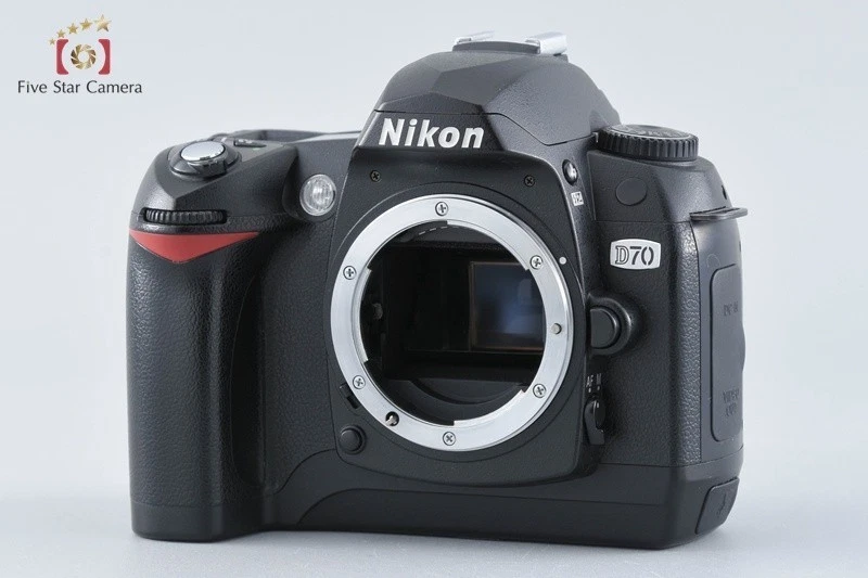 Nikon D70 6.1 MP Digital SLR Camera Body [Very Good] - Image 2 of 4
