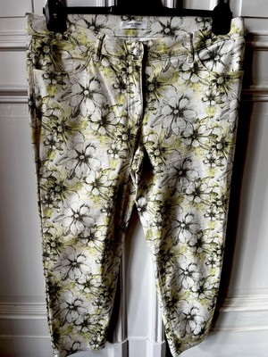 Gerry Weber Damen Hose grün, Blumenmotiv 46 R, Sommerhose