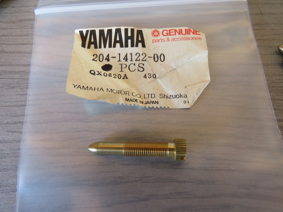 OEM Yamaha NOS throttle adjusting screw 204-14122-00 YZ125 YZ80