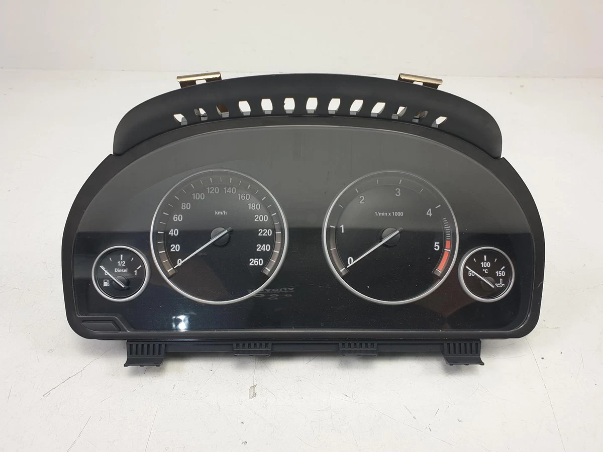1036908460 instrumentenblende für BMW 5 20 D 2010 1044663 677899 