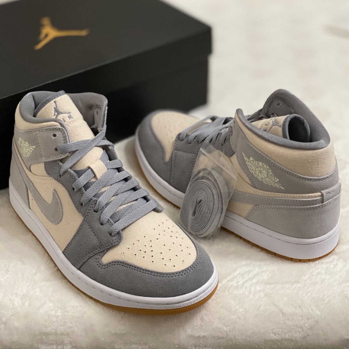 Nike Air Jordan 1 Mid SE COCONUT MILK Grey Gum (9 US Men's) DN4281