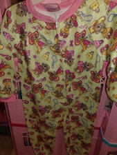 preowned girls zip up pajamas Carter's 5 6 bears