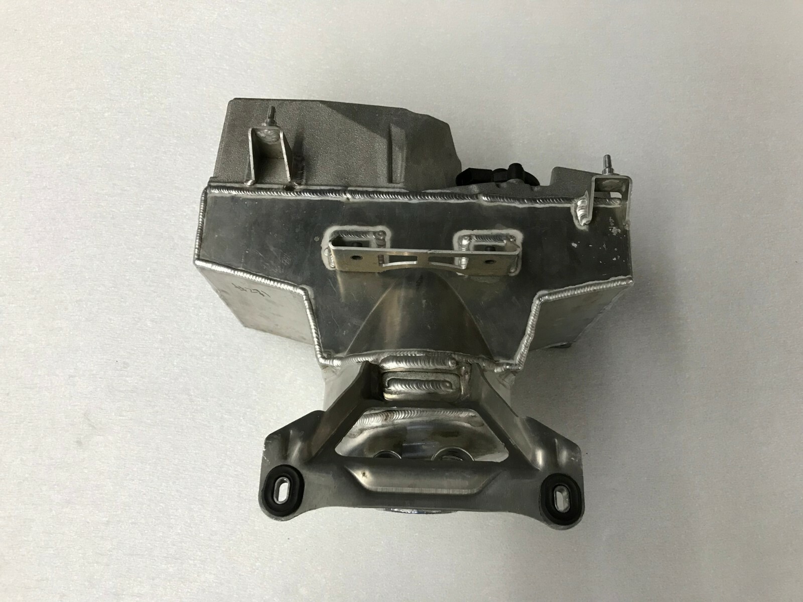 LAMBORGHINI HURACAN LP610 ENGINE OIL SYSTEM RESERVOIR SUMP TANK OEM 4S0115373A