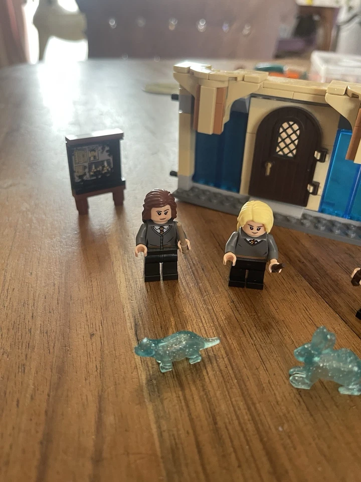 LEGO Harry Potter 75966 Hogwarts Room of Requirement, photo 2 sur 5