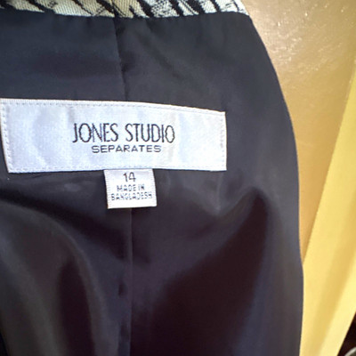 Jones Studio Separates Women's Blazer Size 14 Black White Abstract Button Collar