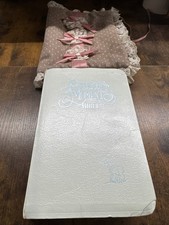 Precious Moments Bible Baby Blue NKJV 1985 Thomas Nelson - New King James RL