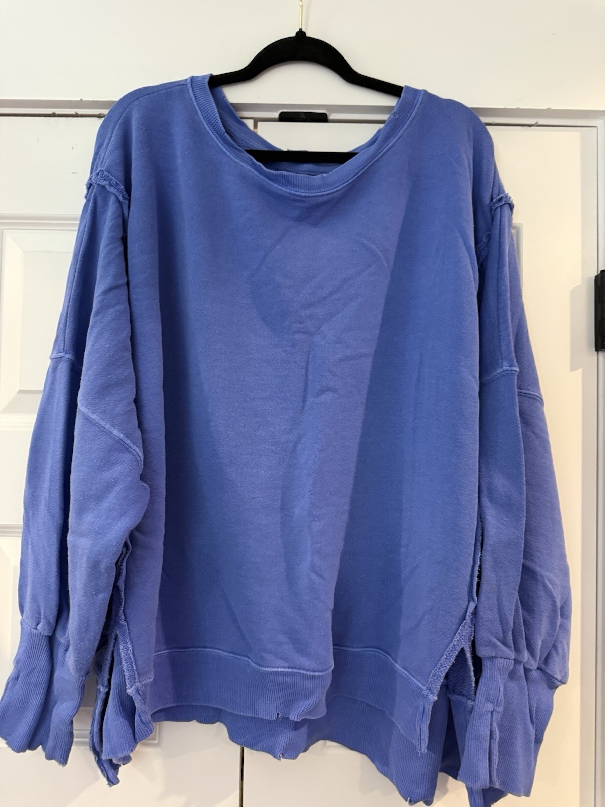 Free People Camden Sweatshirt Size XL EUC Original Price $78 CORNFLOWER BLUEP2P 38” S2H 25”