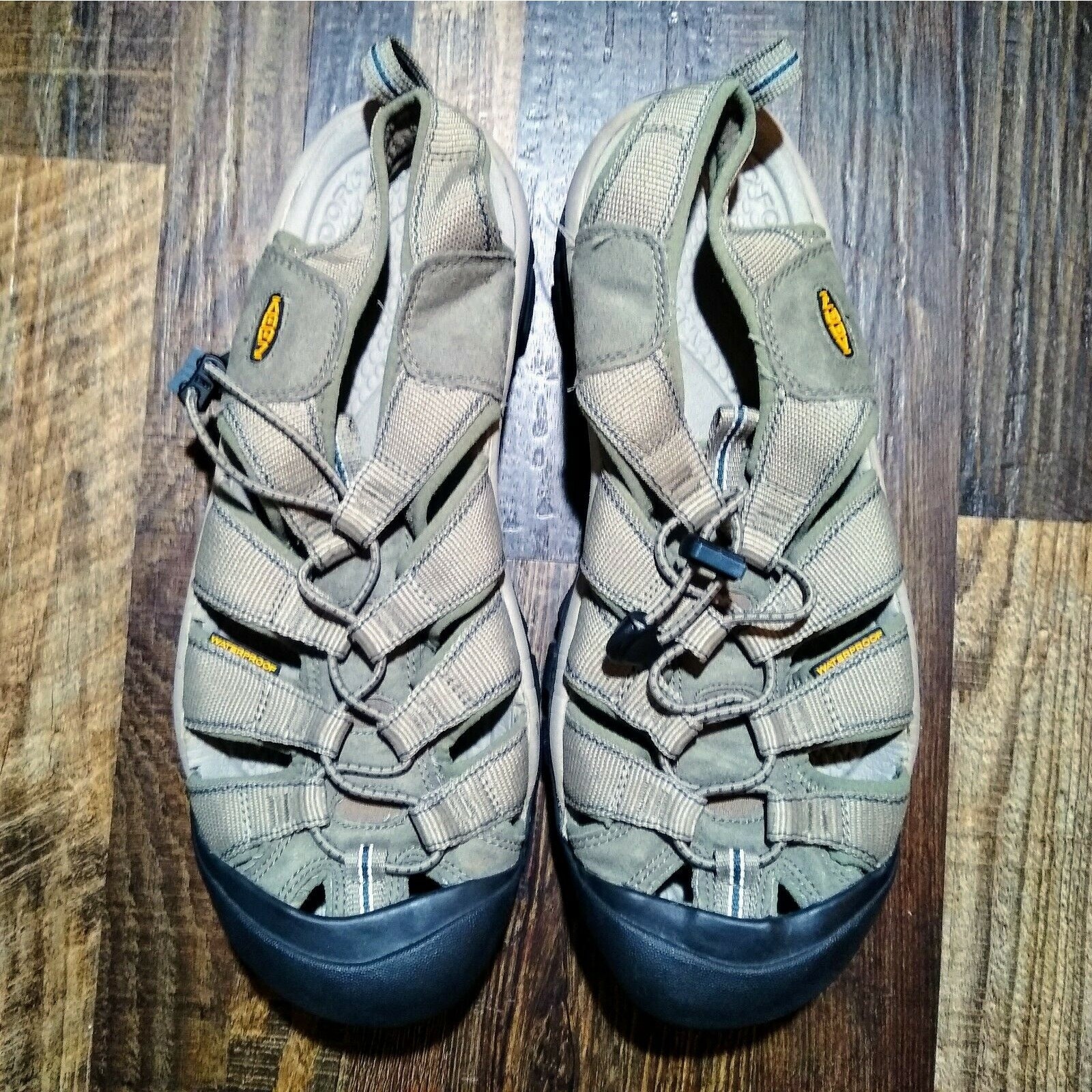 Sandali sportivi da uomo 11 Keen Newport H2 pescatore misura rapida verdi