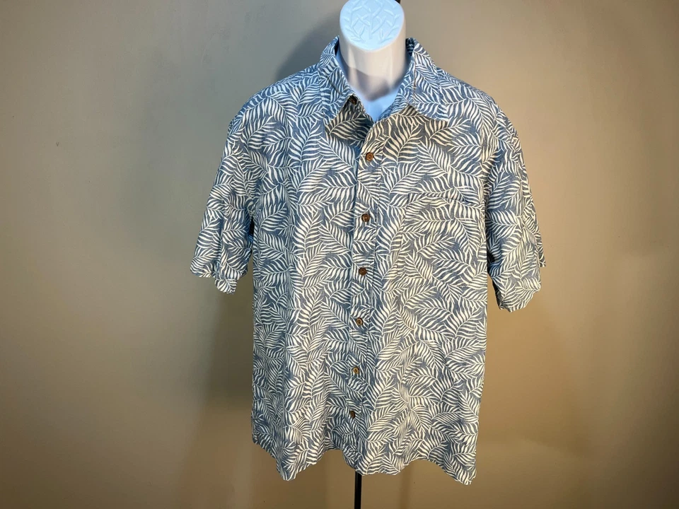 Orvis Men's blue and white palm pattern short sleeve shirt XL EUC - Image 2 of 4