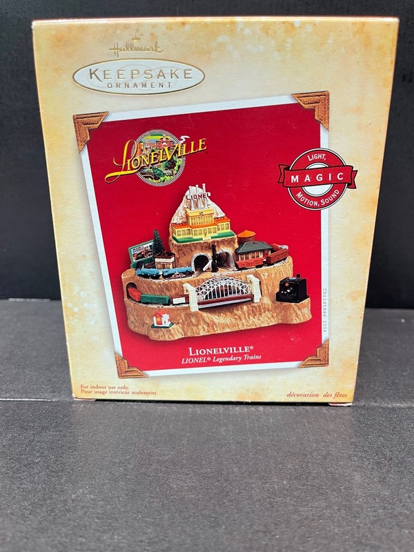 Hallmark 2004  - Lionelville  - Magic
