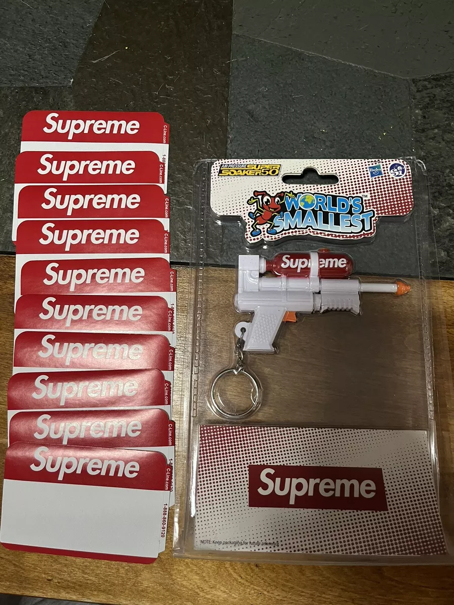 Supreme shop soaker keychain