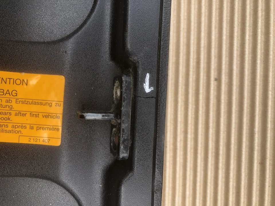 BMW E31, 8 SERIES 850i 840i Lower Glove Box 1991-1997 BLACK 1940833, 8169112 Foto 4 de 4