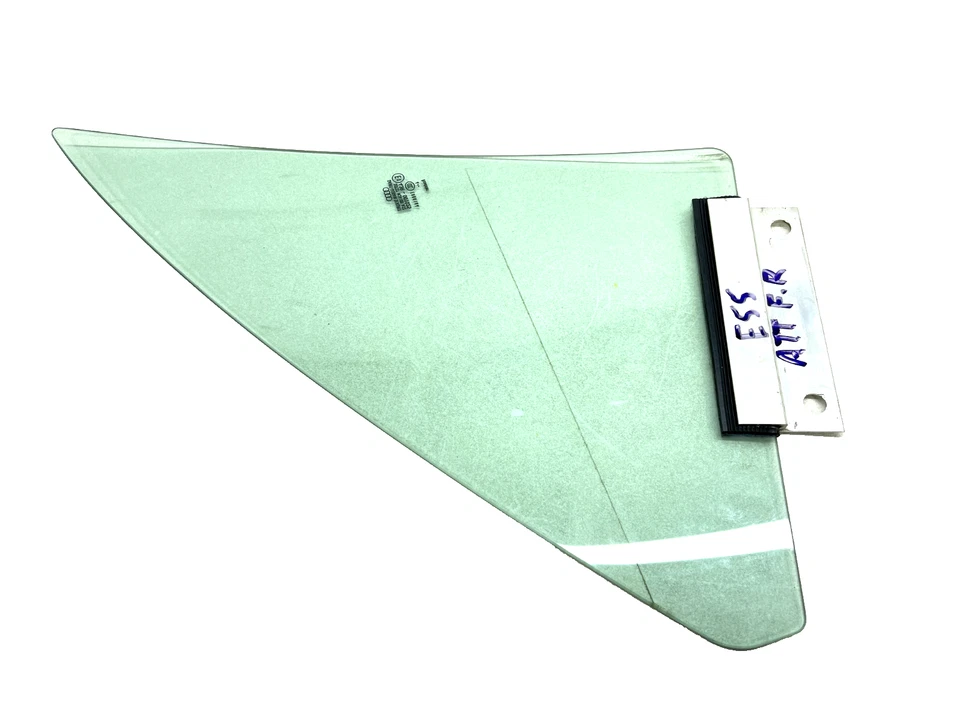 AUDI TT QUATTRO CONVERTIBLE MK1 2000-2006 CUARTO CRISTAL DELANTERO IZQUIERDO LADO CONDUCTOR Foto 2 de 4