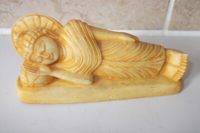 ALABASTER GELB LACKIERT 12,5 X 5,4 CM KOPF AUF KISSEN SCHLAFBUDDHA