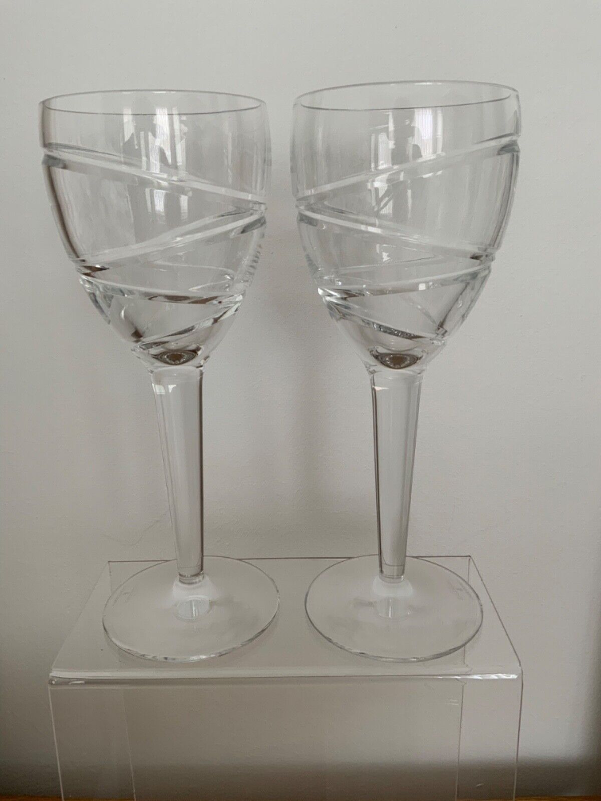 2 x WATERFORD  CRYSTAL JASPER CONRAN AURA WINE GLASSES 8 3/4”