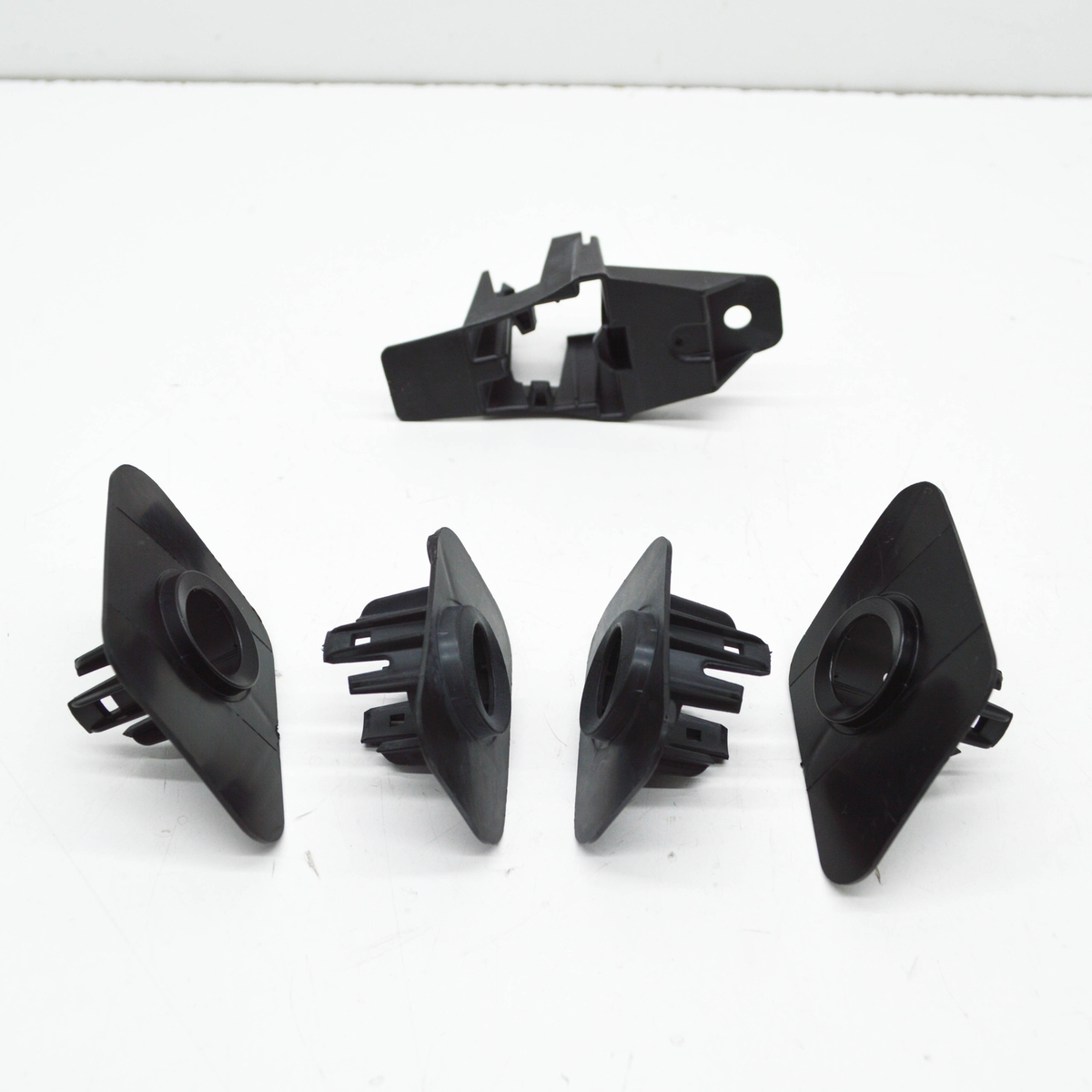 NEW BMW X3 G01 FRONT BUMPER PDC PARKTRONIC HOLDER 51117484789