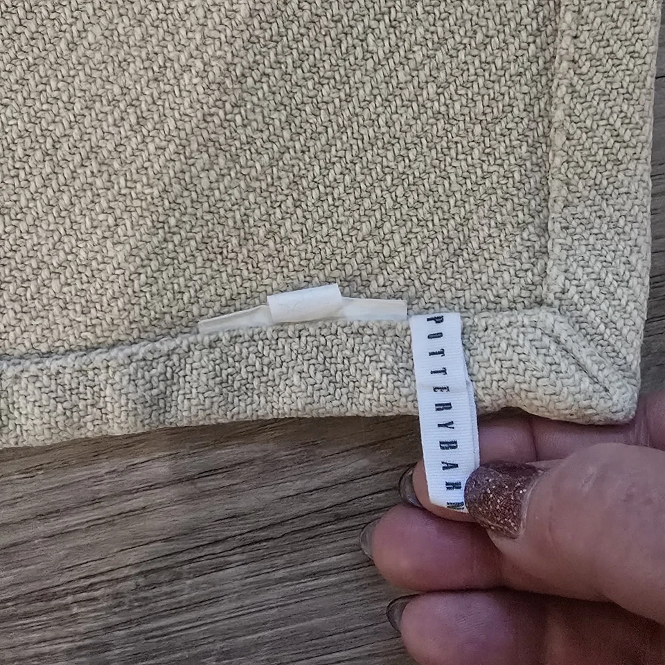 Pottery Barn w/Red Stripes Table Runner 17.5x108" Natural Oatmeal - Image 4 of 4