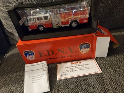 Code 3 FDNY Seagrave Squad Pumper 18  1/64 Die Cast 12656 NIB (C3-18)