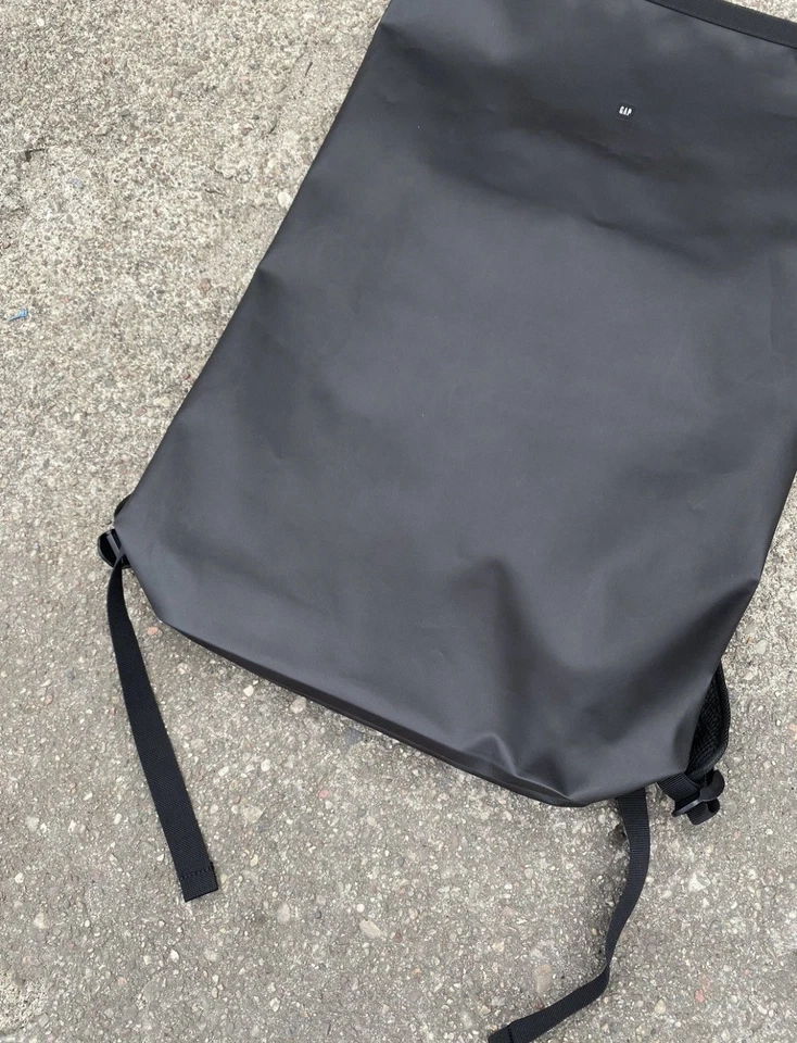 Yeezy x GAP x Balenciaga “Bolsa Seca” Inédita *Precio de venta sugerido por el fabricante $200* Foto 3 de 4