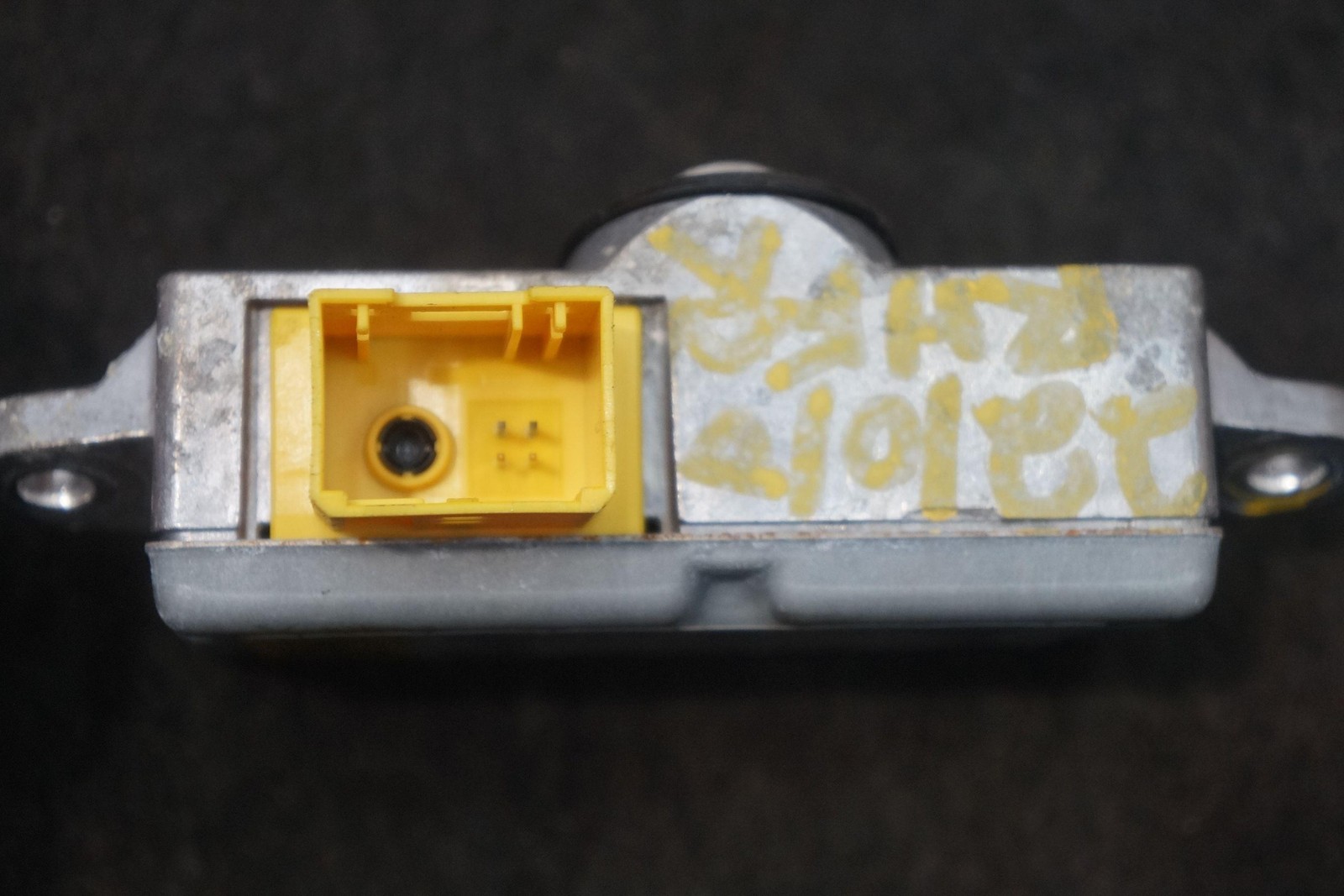 Front Right Airbag Sensor Module 65776937420 OEM Rolls Royce Phantom 2004