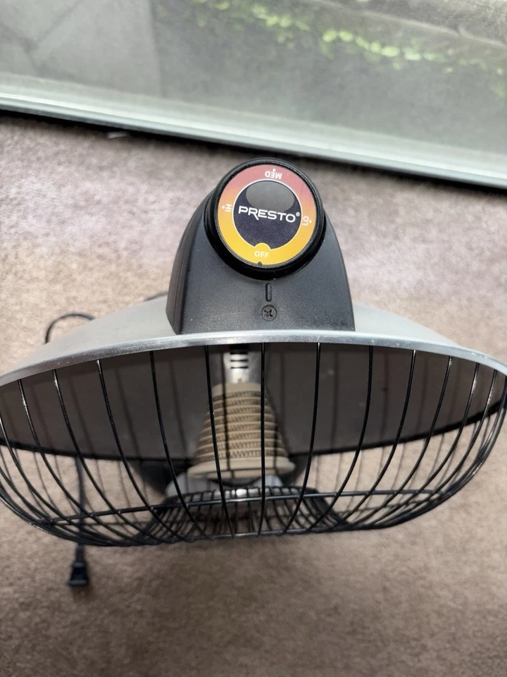 Presto Heat Dish Plus Footlight Heater Portable Parabolic Electric Heater - Image 3 of 4
