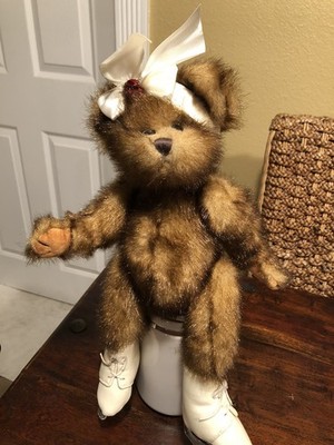 Bearington Plush 12'' Bear - Dorothy (Ice skater) Skating with tags & skates