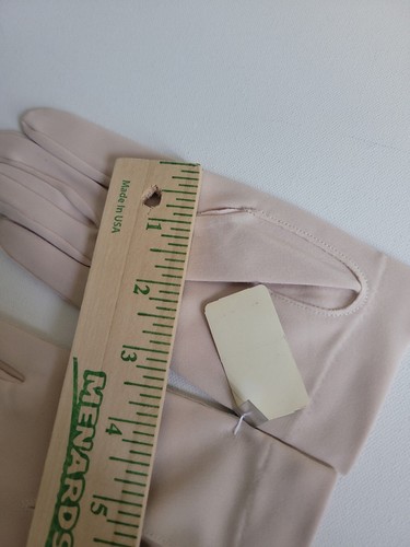 Vintage Antique Ivory Ladies Gloves Sz 6 New - Picture 9 of 9